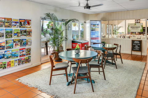 Coral Tree Inn - Sunshine Coast Tourism 16