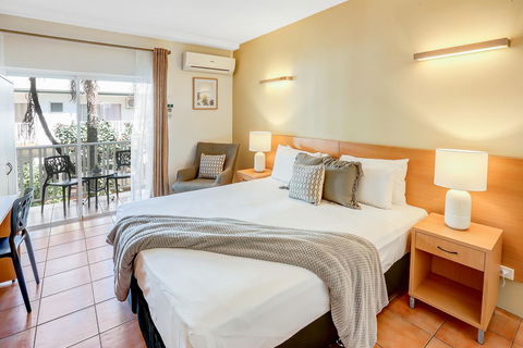 Coral Tree Inn - Sunshine Coast Tourism 13