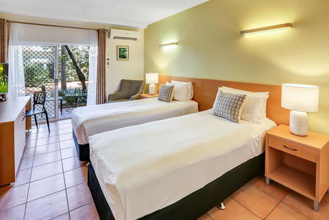 Coral Tree Inn - Sunshine Coast Tourism 11