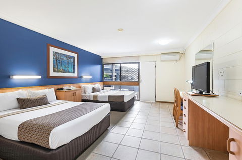 Reef Gateway Hotel - Sunshine Coast Tourism 4
