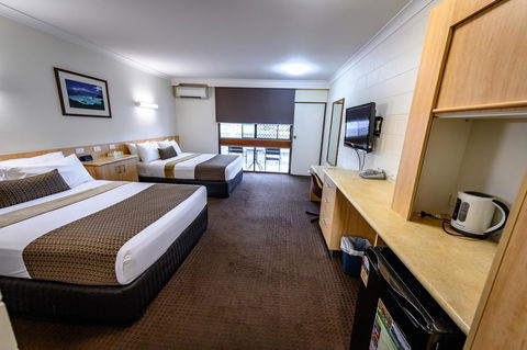 Reef Gateway Hotel - Sunshine Coast Tourism 7