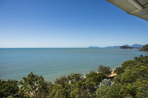 Amaroo At Trinity - Holiday Sunshine Coast 1