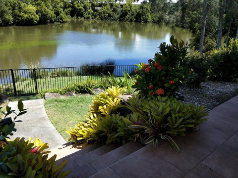 Waterfront Theme Park Getaway - Sunshine Coast Tourism 21