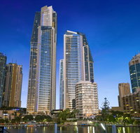 Holiday Holiday Circle On Cavill Apartments - Sunshine Coast Tourism