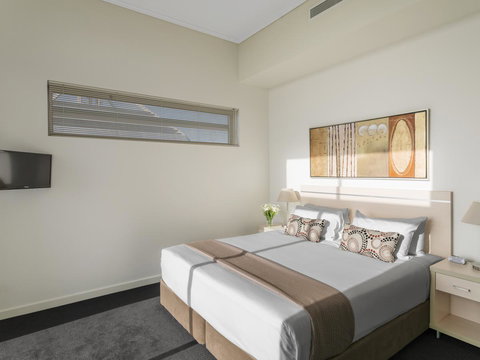 Oaks Brisbane Casino Tower Suites - Sunshine Coast Tourism 13