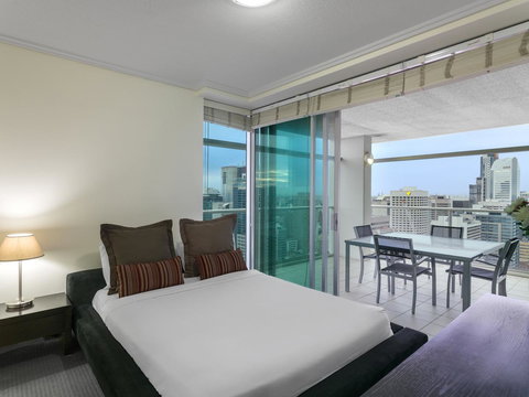 Oaks Brisbane Casino Tower Suites - Sunshine Coast Tourism 7