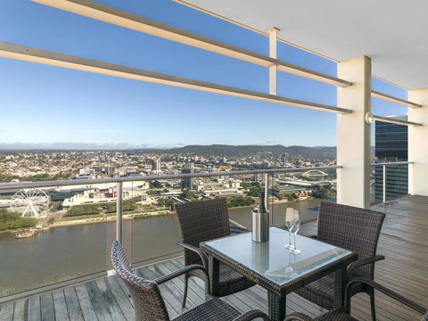 Oaks Brisbane Casino Tower Suites - Sunshine Coast Tourism 10