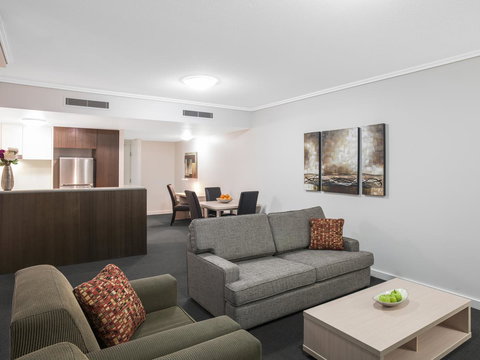 Oaks Brisbane Casino Tower Suites - Sunshine Coast Tourism 21