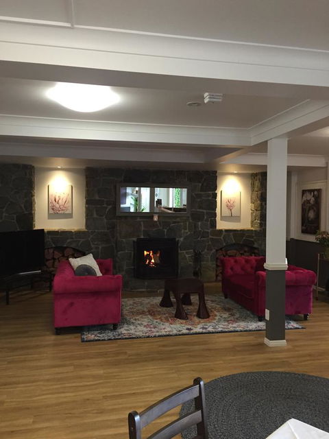Malanda Manor Guesthouse - Holiday Sunshine Coast 16