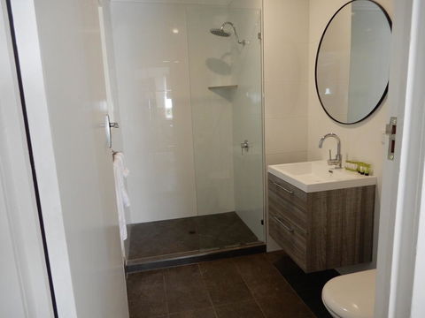 Malanda Manor Guesthouse - Holiday Sunshine Coast 5
