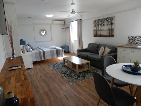 Malanda Manor Guesthouse - Holiday Sunshine Coast 1