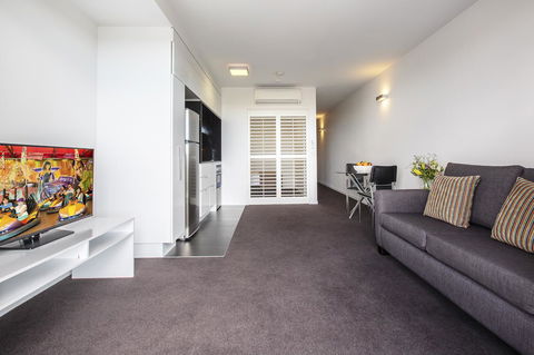 Code Apartments - Holiday Sunshine Coast 43