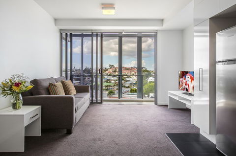 Code Apartments - Holiday Sunshine Coast 15
