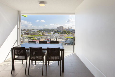 Code Apartments - Holiday Sunshine Coast 23