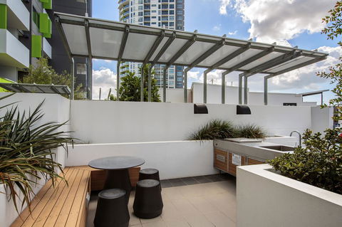 Code Apartments - Holiday Sunshine Coast 18