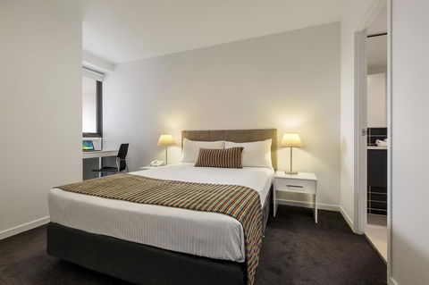 Code Apartments - Holiday Sunshine Coast 9