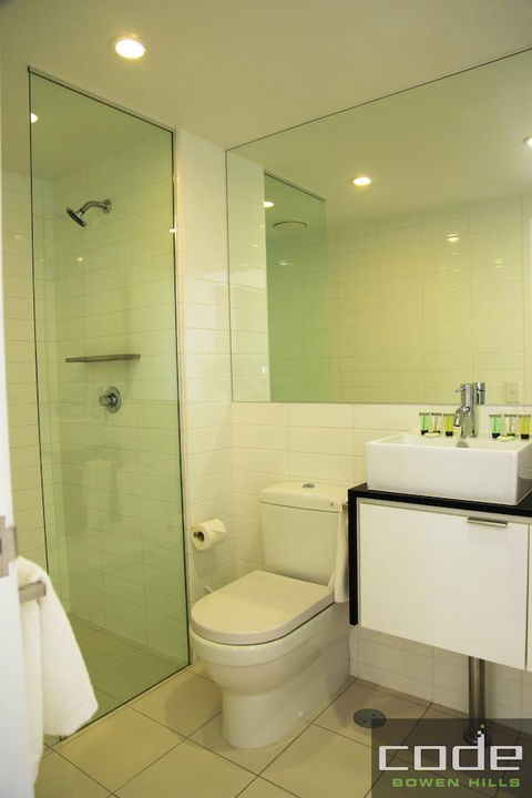 Code Apartments - Holiday Sunshine Coast 33
