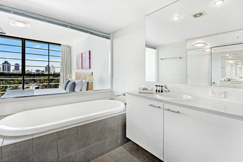 ULTIQA Freshwater Point Resort - Holiday Sunshine Coast 42