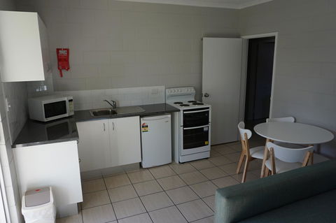 YAL Cairns - A Motel That Makes A Difference - Sunshine Coast Tourism 26