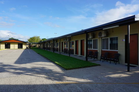 YAL Cairns - A Motel That Makes A Difference - Sunshine Coast Tourism 39