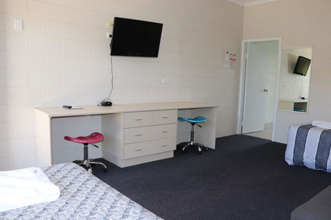 YAL Cairns - A Motel That Makes A Difference - Sunshine Coast Tourism 21
