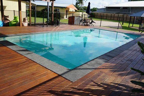 YAL Cairns - A Motel That Makes A Difference - Sunshine Coast Tourism 10