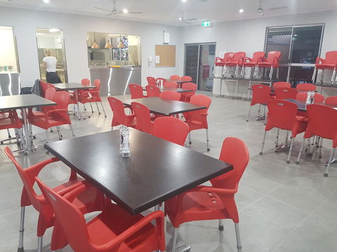 YAL Cairns - A Motel That Makes A Difference - Sunshine Coast Tourism 9