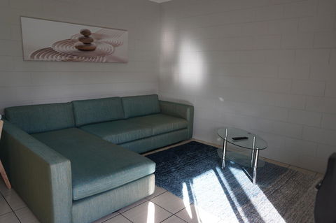 YAL Cairns - A Motel That Makes A Difference - Sunshine Coast Tourism 22