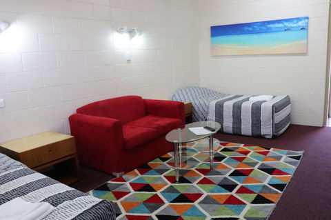 YAL Cairns - A Motel That Makes A Difference - Sunshine Coast Tourism 18