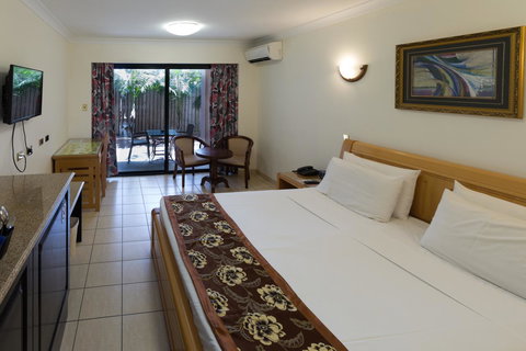 Novena Palms Motel - Holiday Sunshine Coast 16