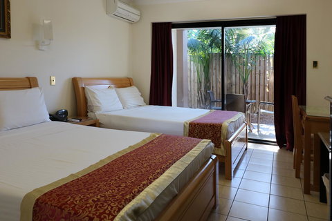 Novena Palms Motel - Holiday Sunshine Coast 22