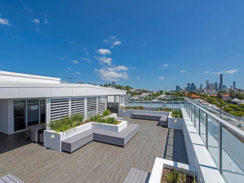 DoubleOne3 Apartments - Sunshine Coast Tourism 24