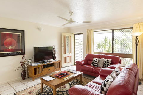 Marcol Place Holiday Apartments - Sunshine Coast Tourism 15