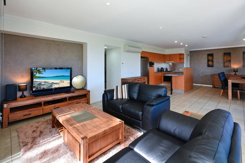 Oasis Apartments On Hamilton Island By HIHA - Sunshine Coast Tourism 10