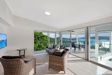 Oasis Apartments On Hamilton Island By HIHA - Sunshine Coast Tourism 35