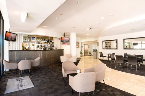 Riverside Hotel Southbank - Holiday Sunshine Coast 7