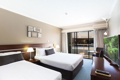 Riverside Hotel Southbank - Holiday Sunshine Coast 1