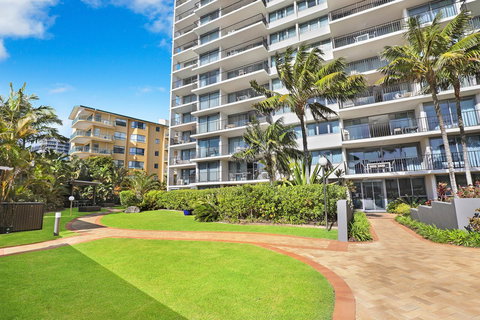 Majorca Isle Beachside Resort - Holiday Sunshine Coast 17