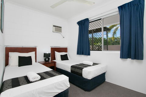 Cairns City Palms - Holiday Sunshine Coast 25