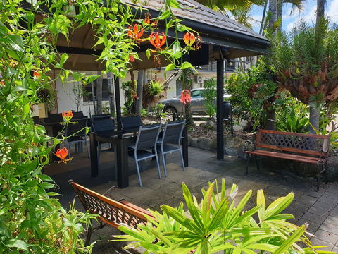 Cairns City Palms - Holiday Sunshine Coast 29
