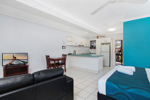 Cairns City Palms - Holiday Sunshine Coast 12