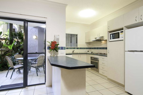 Bay Villas Resort - Sunshine Coast Tourism 2