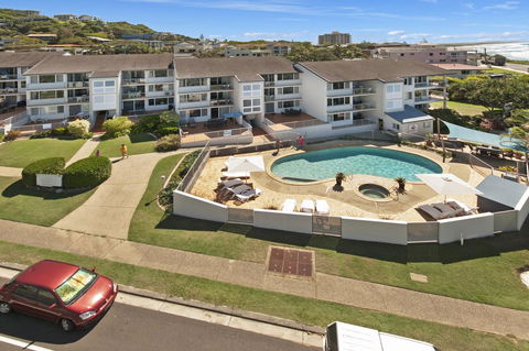 Pandanus Coolum Beach - Sunshine Coast Tourism 19