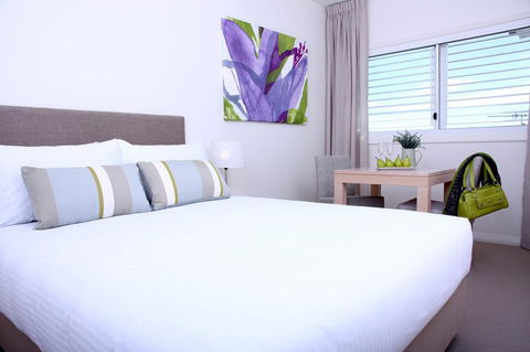 Domain Serviced Apartments - Sunshine Coast Tourism 3