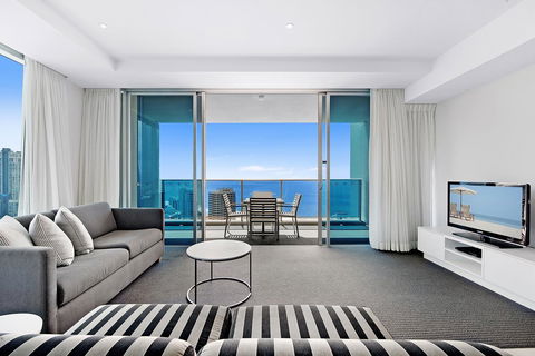 Number 1 H Residences - WiFi, Parking & More By Gold Coast Holidays - Holiday Sunshine Coast 36