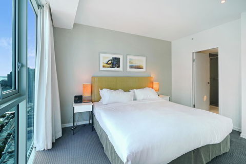 Number 1 H Residences - WiFi, Parking & More By Gold Coast Holidays - Holiday Sunshine Coast 15