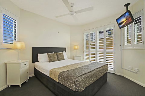 Malibu Apartments - Sunshine Coast Tourism 6