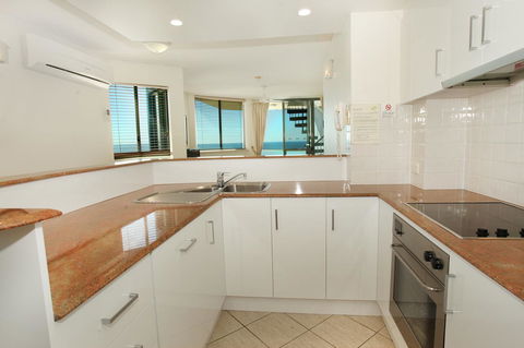 Malibu Apartments - Sunshine Coast Tourism 15