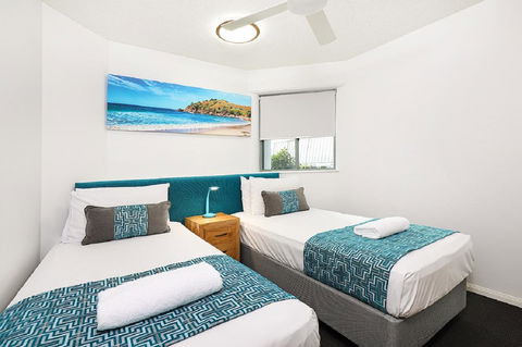 Malibu Apartments - Sunshine Coast Tourism 3