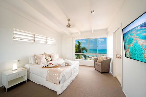 Nautilus On The Hill - Airlie Beach - Holiday Sunshine Coast 3